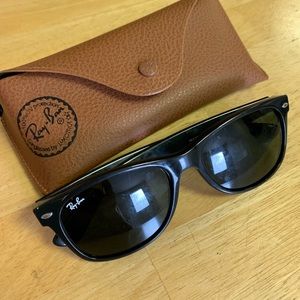 Rayban RB2132 new wayfarer black 55-18
